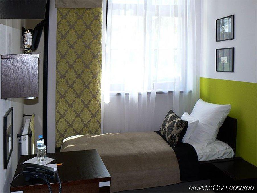 Hotel Pod Lwem Elbląg Habitación foto